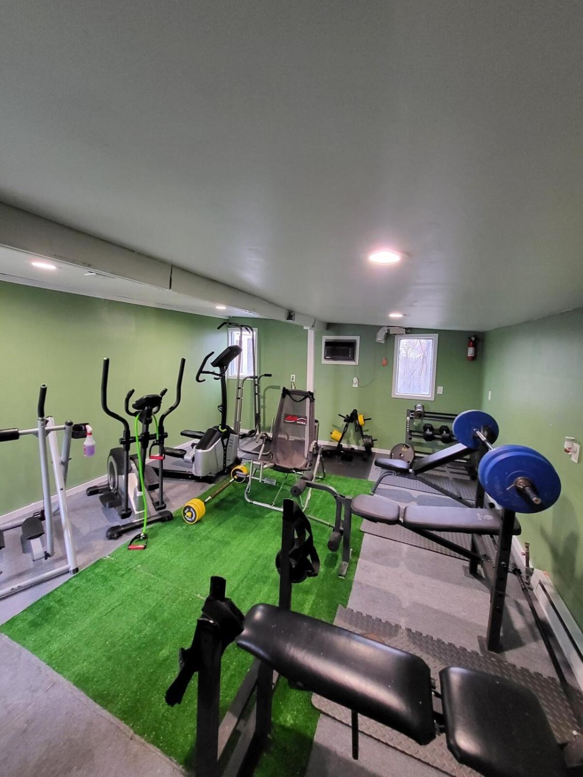 Adorable Crown Royal Presidential Suite Fitness Rm คลีฟแลนด์ ภายนอก รูปภาพ