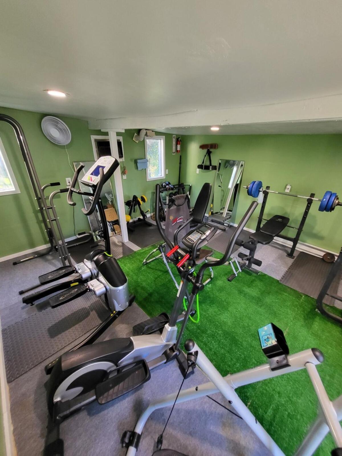 Adorable Crown Royal Presidential Suite Fitness Rm คลีฟแลนด์ ภายนอก รูปภาพ